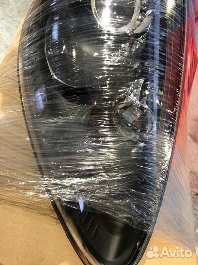 Продам фару Porsche Cayenne