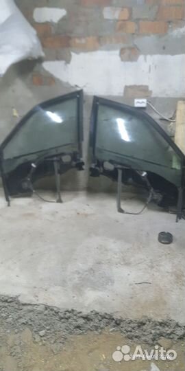Стекла audi 80