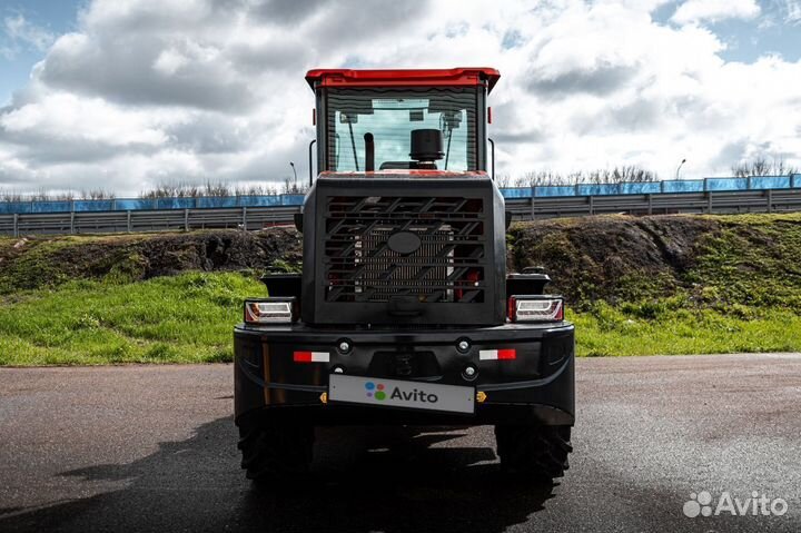 Фронтальный погрузчик Redstar 2500, 2023