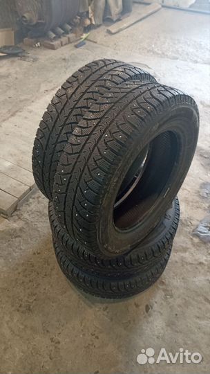 Bridgestone Ice Cruiser 7000 185/65 R15