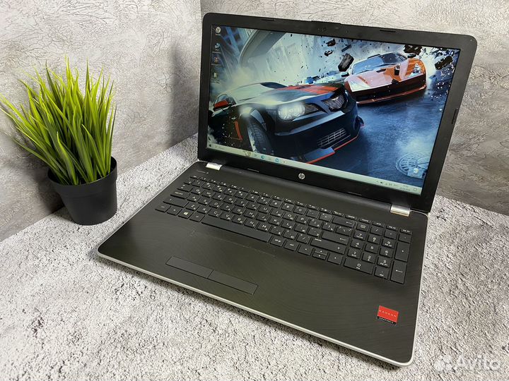Почти как новый ноутбук HP 2 видеокарты/8 gb