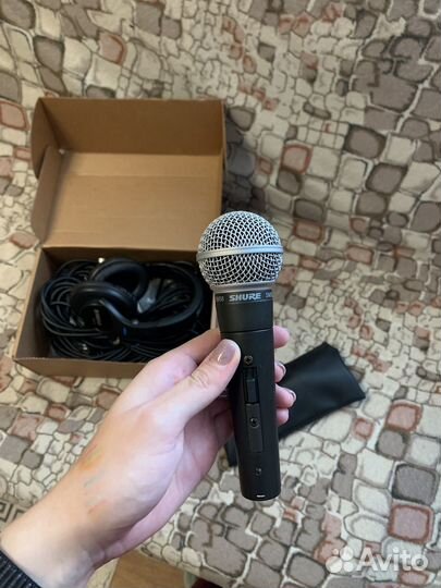 Студийный микрофон Shure SM58S