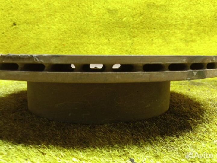 Тормозной диск задний левый Nissan Xtrail