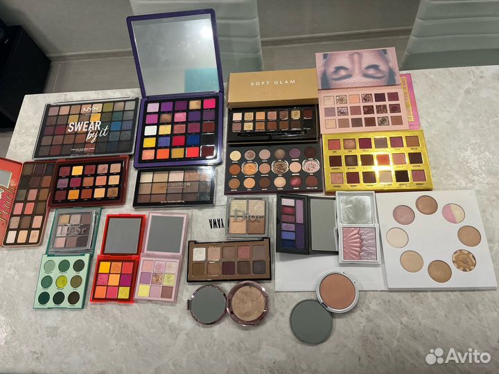 Продам палетки теней