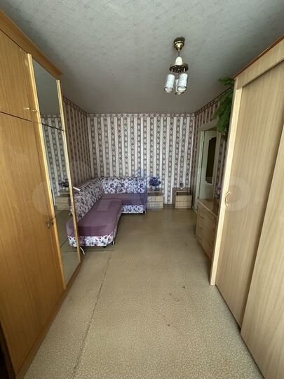 2-к. квартира, 56 м², 1/9 эт.