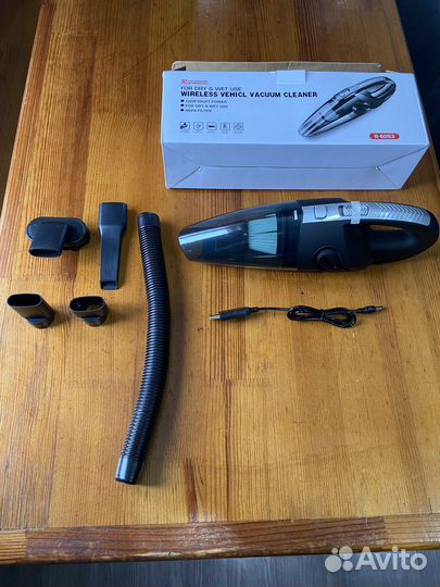 Ручной машинный пылесос на аккумуляторе