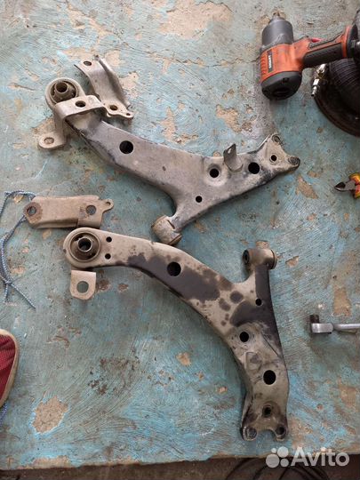 Рычаги подвески Toyota corolla ae110