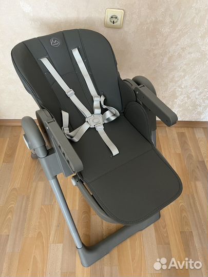 Стульчик для кормления luxmom новый