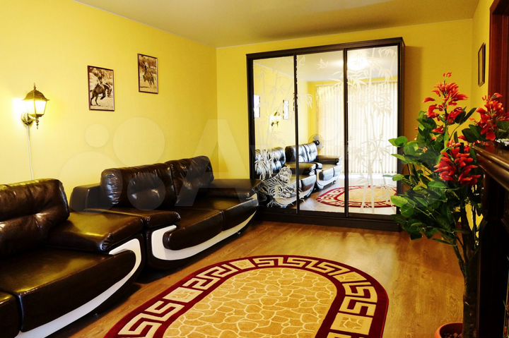 2-к. квартира, 80 м², 2/10 эт.