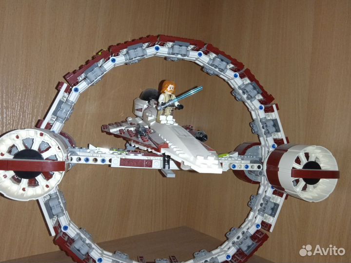 Lego Истребитель Оби-Вана с кольцом гипердрайва