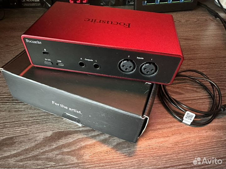 Аудиоинтерфейс Focusrite Scarlett 2i2 4th Gen