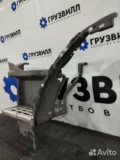 Корпус подножки левый Volvo FMX 82644146
