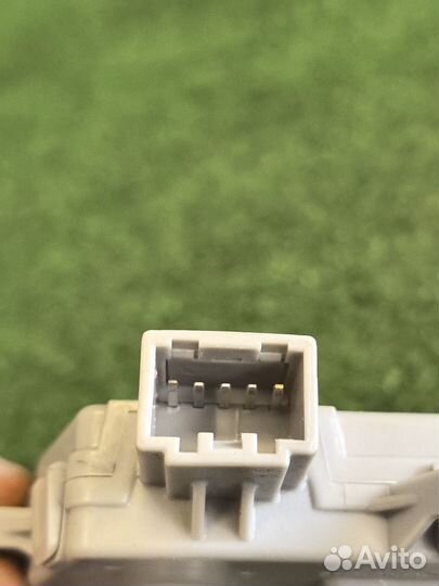 Моторчик заслонки печки Hyundai Santa Fe TM D4HE