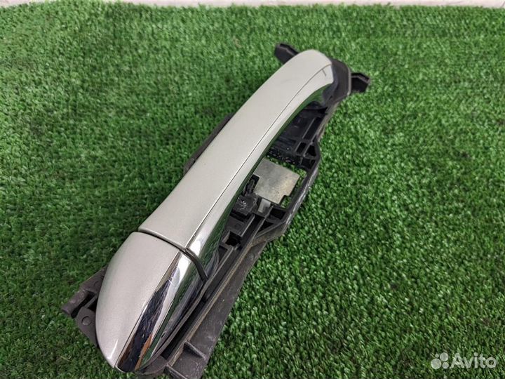 Ручка наружная двери передней левой Mercedes Benz