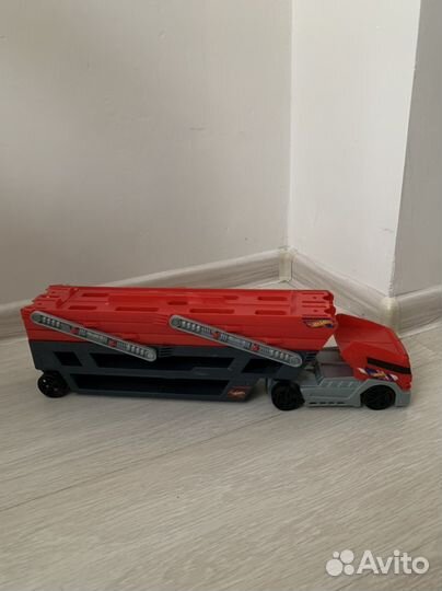 Hot wheels Мега грузовик