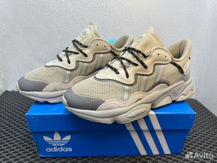 Кроссовки Adidas ozweego