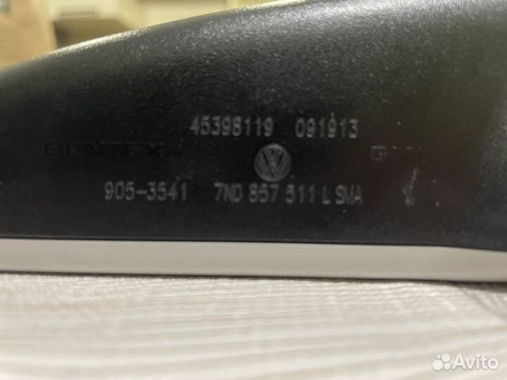 Зеркало заднего вида с автозатемнением