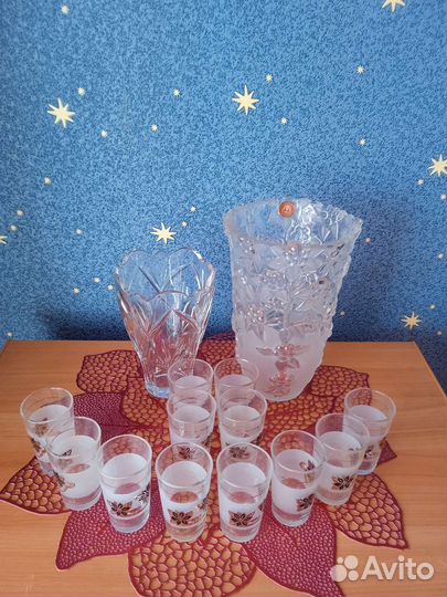 Рюмки 12 шт, ваза