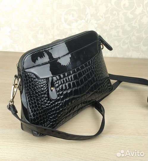Сумка черная крокодил