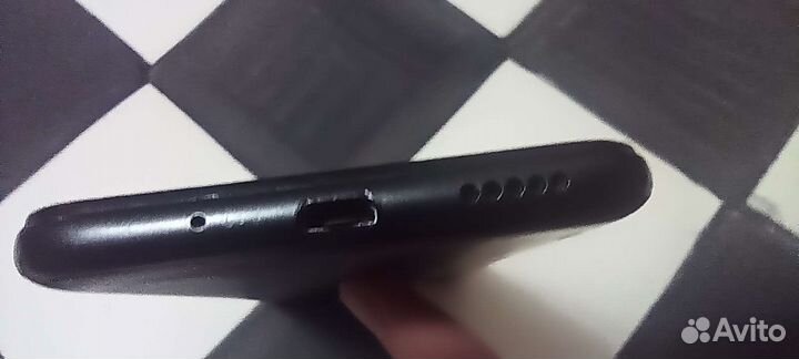 Телефон honor 8s