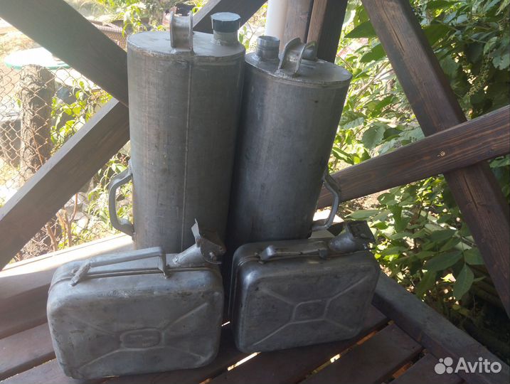 Канистра советская 10л