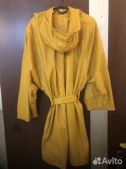 Плащ перфорированный