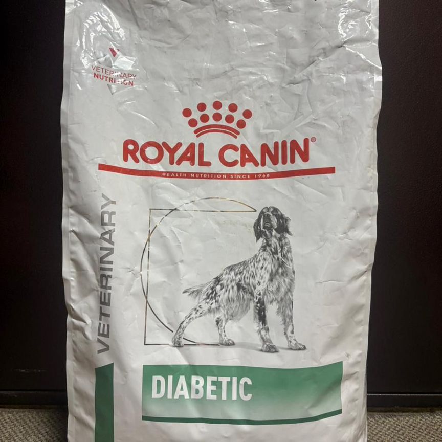 Корм доя собак Brit, Royal canin