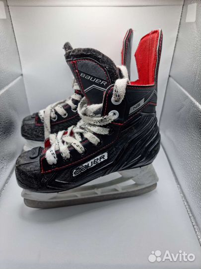 Хоккейные коньки bauer Y11