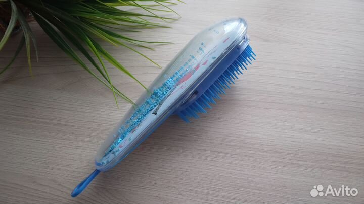 Расческа с силиконовыми зубчиками