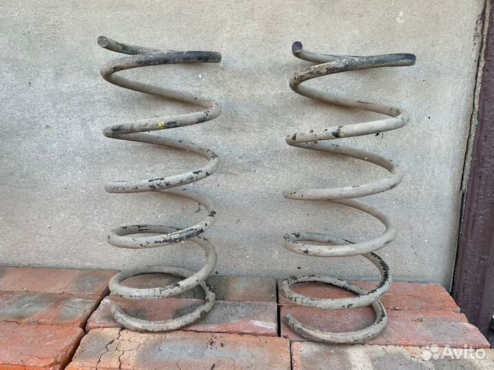 Пружины на акцент