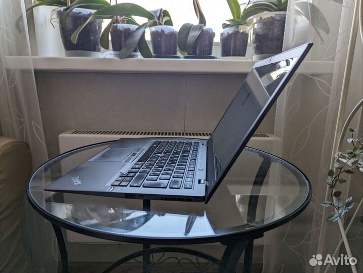 Ноутбук Lenovo ThinkPad x1 Carbon gen 3 (i5/8/256)