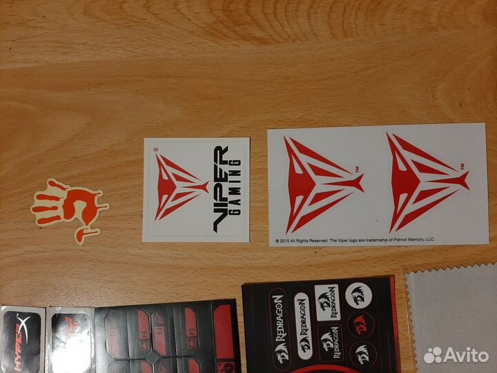 Наклейки Asus ROG, MSI, HyperX, DC Shoes и другие