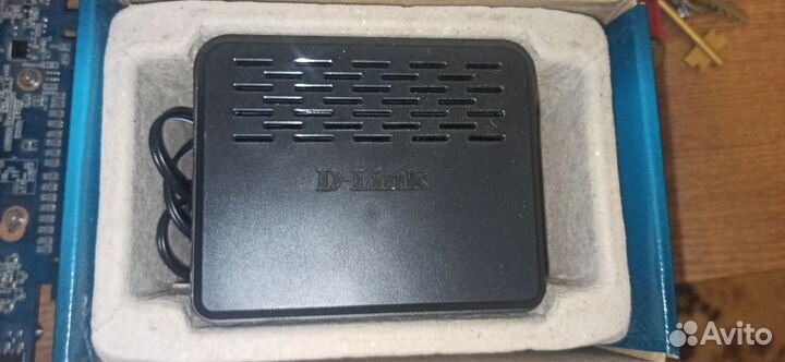 Продам коммуникатор D-linkdes-1005A