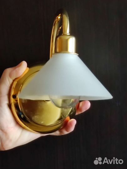 Настенный светильник бра