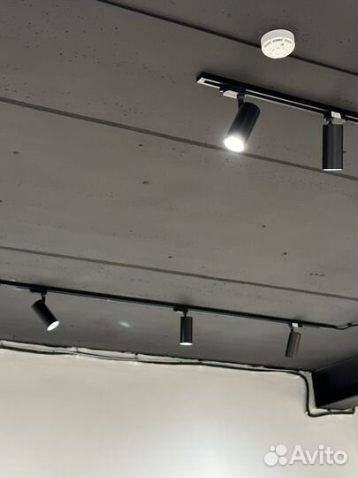 Трековые светильники на шинопроводе