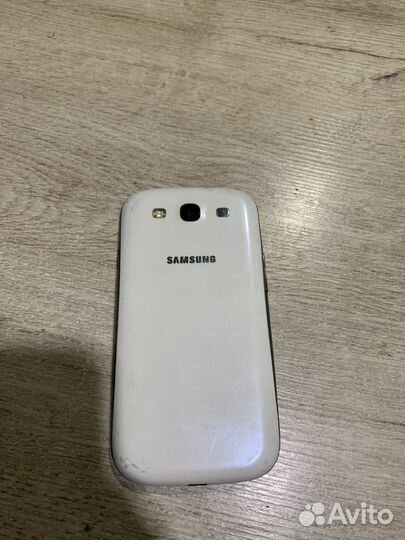 Samsung Galaxy S III GT-I9300, 32 ГБ