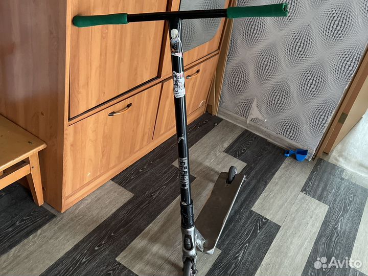 Самокат трюковой