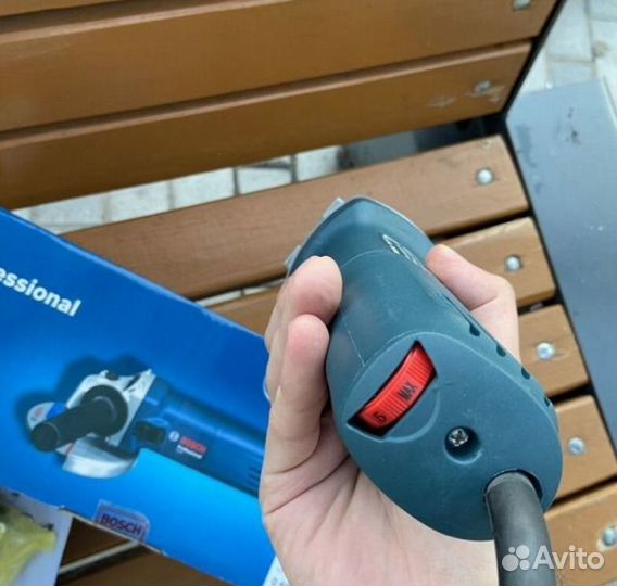 Ушм Bosch GWS8 Ф125mm 1000w (с регулировкой)