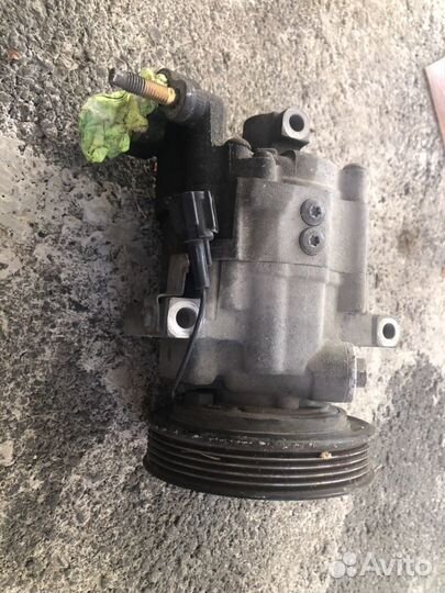 Ниссан Марч К12