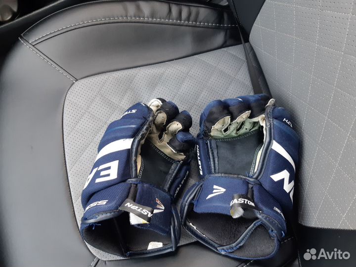 Краги хоккейные