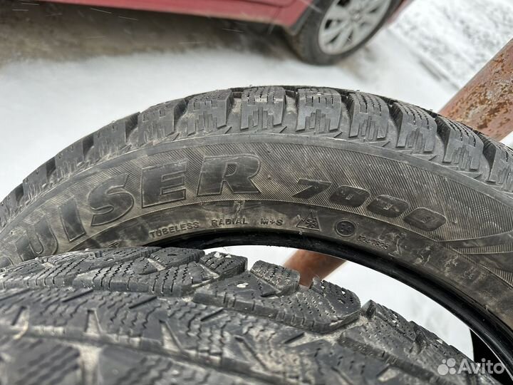 Bridgestone Ice Cruiser 7000 235/55 R18 104T