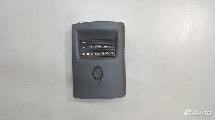 Панель управления магнитолой Peugeot 5008, 2010