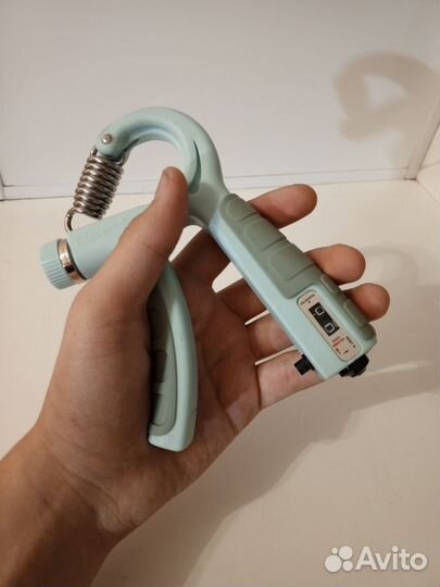 Эспандер кистевой регулируемый