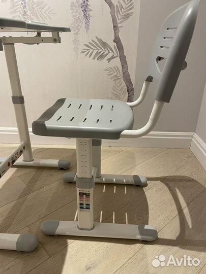 Растущая парта и стул