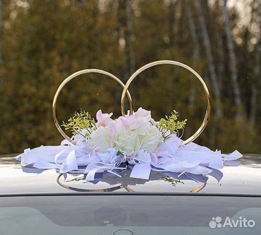 Свадебные кольца на машину