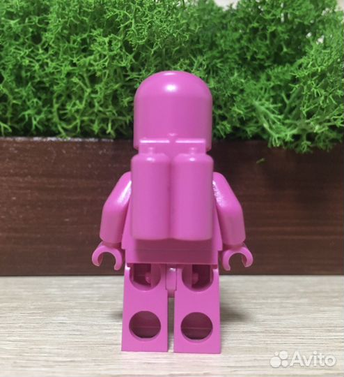 Lego minifigures Pink Astronaut