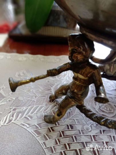 Ваза Трубадуры Путти