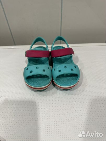 Сандали crocs c8