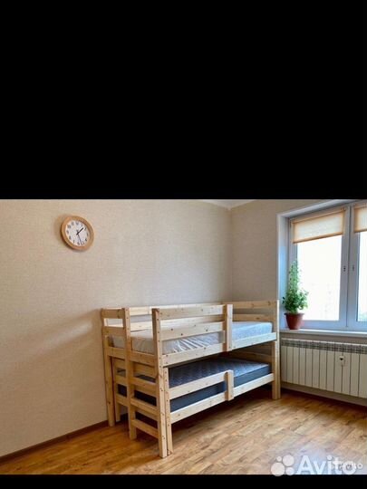 Детская кровать из натурального дерева