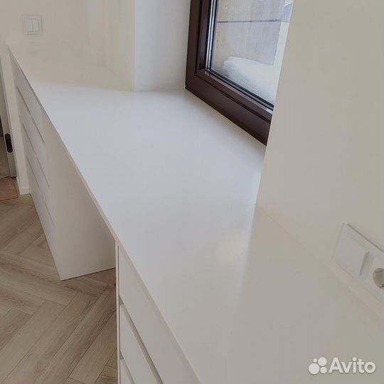 Подоконник из камня кварцевый агломерат